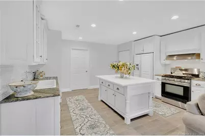 707 Hanover Road, Meriden, CT 06451 - Photo 24