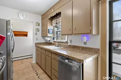 76 Meadowside Road, Milford, CT 06460 - Photo 8