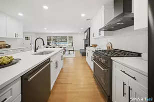 90 Lu Manor Dr, Fairfield, CT 06825 - Photo 6