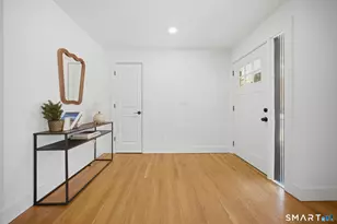 90 Lu Manor Dr, Fairfield, CT 06825 - Photo 8