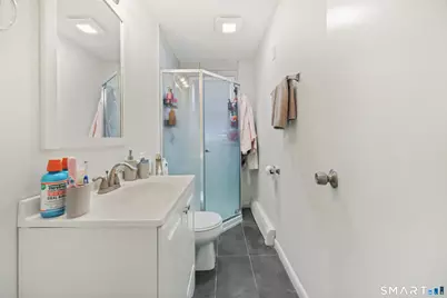 95 Alexander Avenue, Bridgeport, CT 06606 - Photo 20