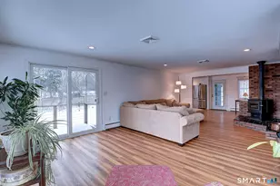 22 Apple Tree Ln, Windsor, CT 06095 - Photo 10