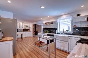 22 Apple Tree Ln, Windsor, CT 06095 - Photo 4