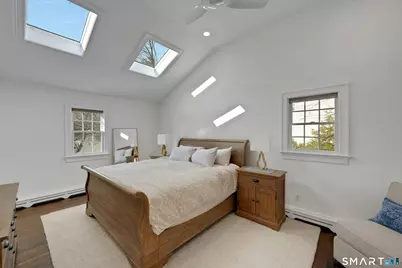 98 Hillcrest Park Road, Greenwich, CT 06807 - Photo 12