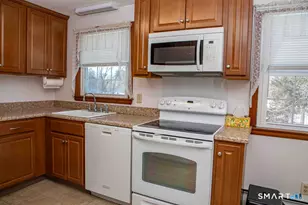 1240 High Rd, Berlin, CT 06037 - Photo 10