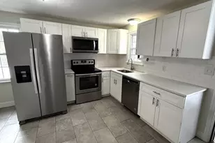 172 Laurel St, East Haven, CT 06512 - Photo 2