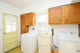 463 Herbert St, Orange, CT 06477 - Photo 14