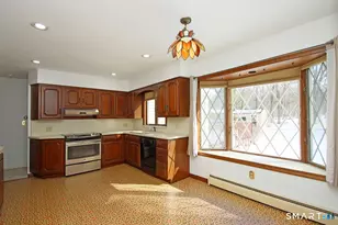 463 Herbert St, Orange, CT 06477 - Photo 10
