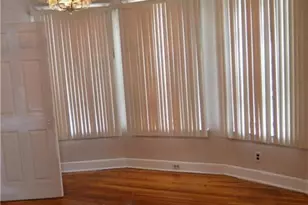 166 Dewey St, Bridgeport, CT 06605 - Photo 4