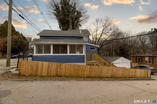 231 Broad St, Norwich, CT 06360 - Photo 1