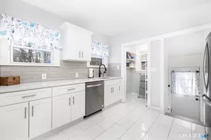 681 Main St, Cromwell, CT 06416 - Photo 4