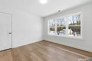 42 Holcomb St, Simsbury, CT 06070 - Photo 28