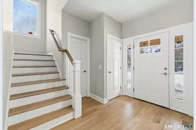 42 Holcomb Street, Simsbury, CT 06070 - Photo 4