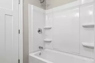 42 Holcomb St, Simsbury, CT 06070 - Photo 34