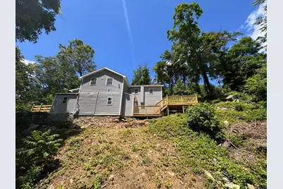 22 Hemlock Trail, Newtown, CT 06482 - Photo 8