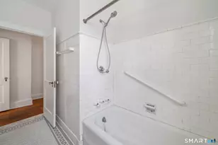 781 Farmington Ave, West Hartford, CT 06119 - Photo 20