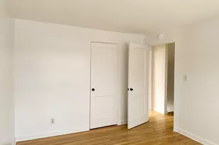 52 Arnold Way, West Hartford, CT 06119 - Photo 22