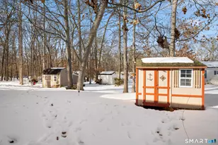 112 Victorian Dr, Norwich, CT 06360 - Photo 18