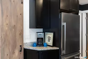 179 Butternut St, Middletown, CT 06457 - Photo 10