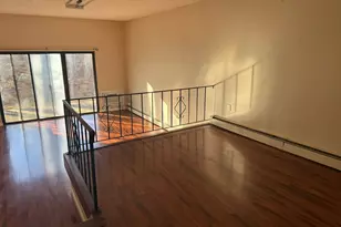 11 King Arthur Dr, East Lyme, CT 06357 - Photo 2