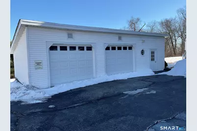 405 Mohegan Avenue Parkway, Waterford, CT 06375 - Photo 18