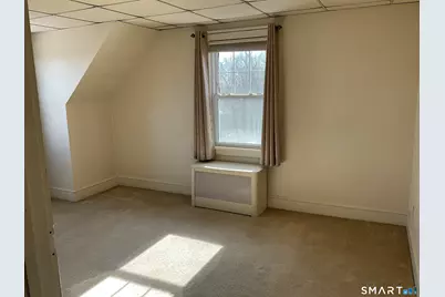 405 Mohegan Avenue Parkway, Waterford, CT 06375 - Photo 6