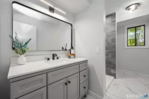 488 Commanche Ln, Stratford, CT 06614 - Photo 16