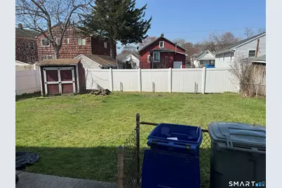 403-405 Indian Avenue, Bridgeport, CT 06606 - Photo 8