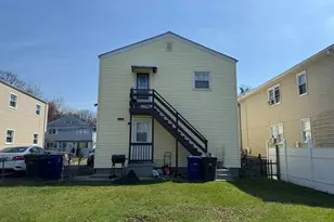 403 Indian Ave, Bridgeport, CT 06606 - Photo 10