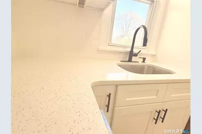 11 Starr Avenue #1st Fl, Danbury, CT 06810 - Photo 2