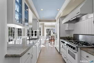 126 Lalley Blvd, Fairfield, CT 06824 - Photo 10