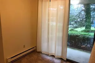 6 Bouton St E, Stamford, CT 06907 - Photo 4