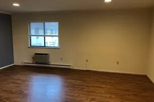 6 Bouton St E, Stamford, CT 06907 - Photo 4