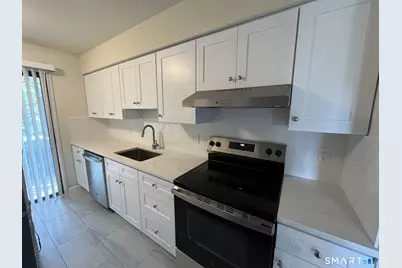 6 Bouton Street East #4, Stamford, CT 06907 - Photo 2