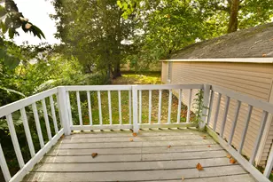 102 Brown St, West Haven, CT 06516 - Photo 8