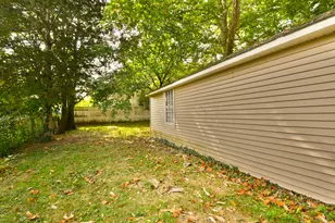 102 Brown St, West Haven, CT 06516 - Photo 10