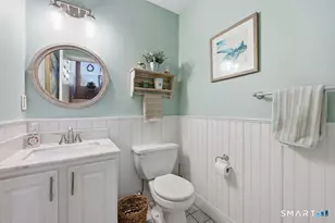 560 Silver Sands Rd, East Haven, CT 06512 - Photo 16