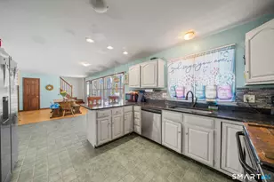 184 Black Hill Rd, Plainfield, CT 06374 - Photo 6