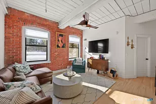 222 Williams St E, Glastonbury, CT 06033 - Photo 2