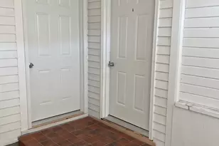 227 Arctic St, Bridgeport, CT 06608 - Photo 4