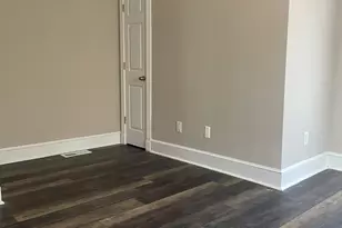 227 Arctic St, Bridgeport, CT 06608 - Photo 10