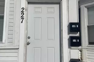 227 Arctic St, Bridgeport, CT 06608 - Photo 2