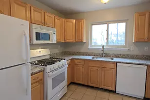 28 Larkspur Dr, Cromwell, CT 06416 - Photo 12