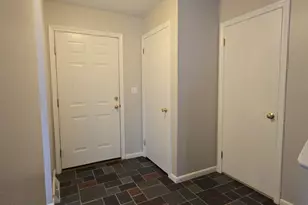 28 Larkspur Dr, Cromwell, CT 06416 - Photo 10