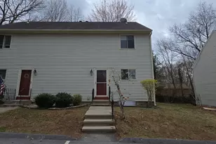 28 Larkspur Dr, Cromwell, CT 06416 - Photo 1