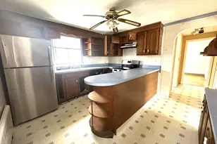 15 Upton St, Windsor, CT 06095 - Photo 8