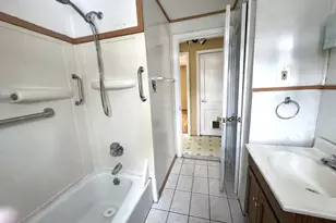 15 Upton St, Windsor, CT 06095 - Photo 12