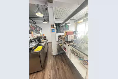 Madeira Cafe Fairfield Avenue #295, Bridgeport, CT 06604 - Photo 14