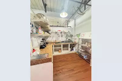 Madeira Cafe Fairfield Avenue #295, Bridgeport, CT 06604 - Photo 10