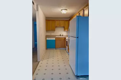 204 Towne House Road #204, Hamden, CT 06514 - Photo 8